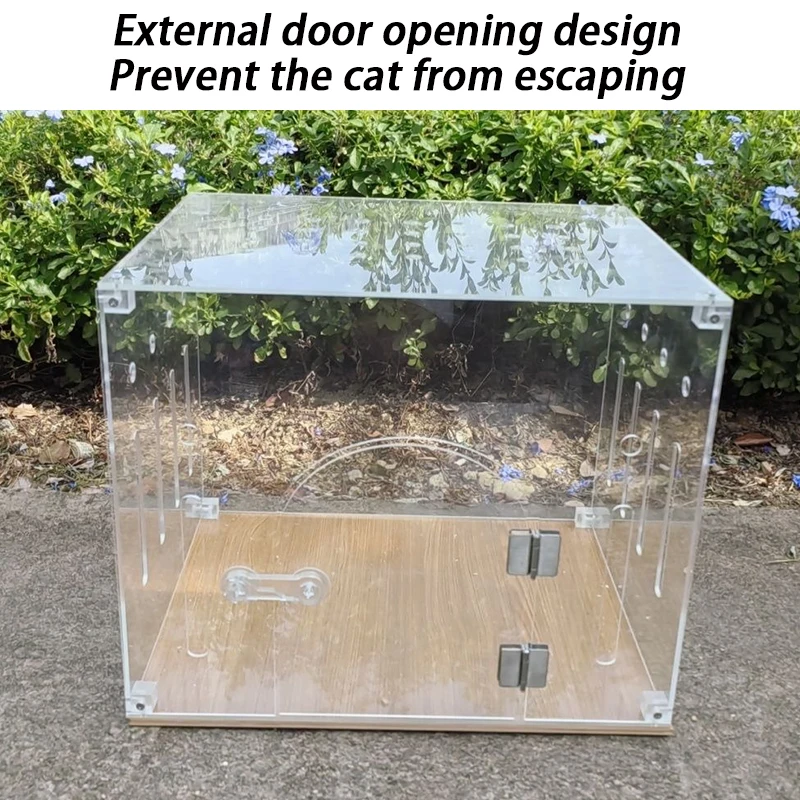 Jaula con puerta abierta