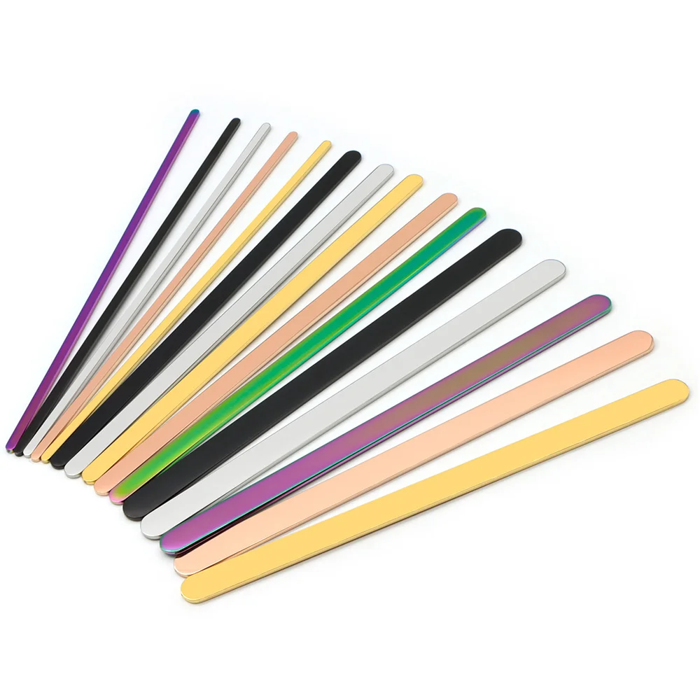 Pulseras de acero en forma de C listas para personalizar