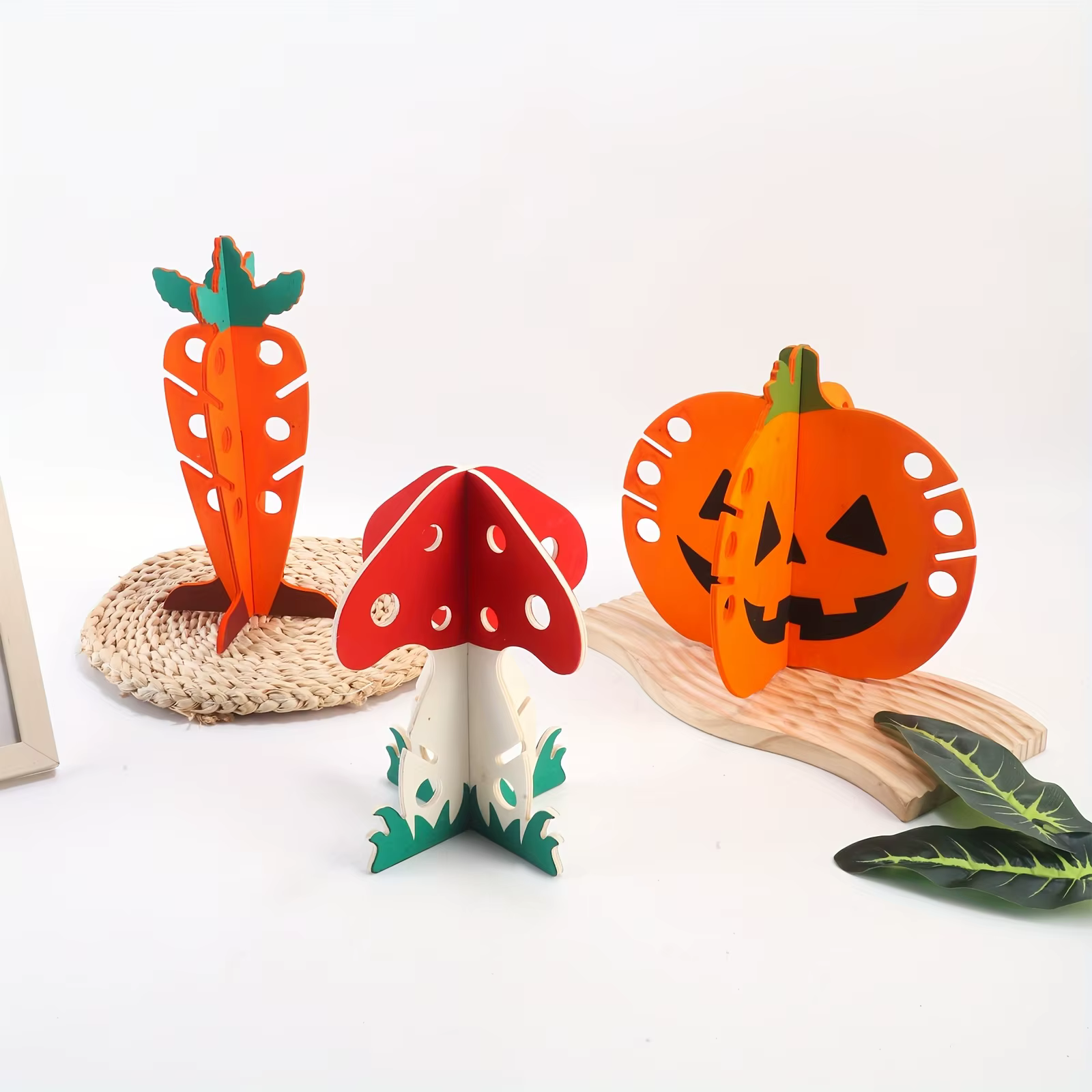 Juguete de madera para conejos con diseño interactivo