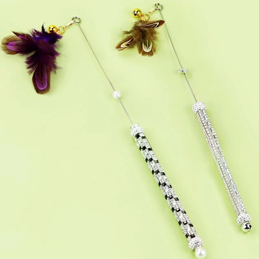 Varita Interactiva para Gatos con Plumas y Mango Retráctil - imagen 5