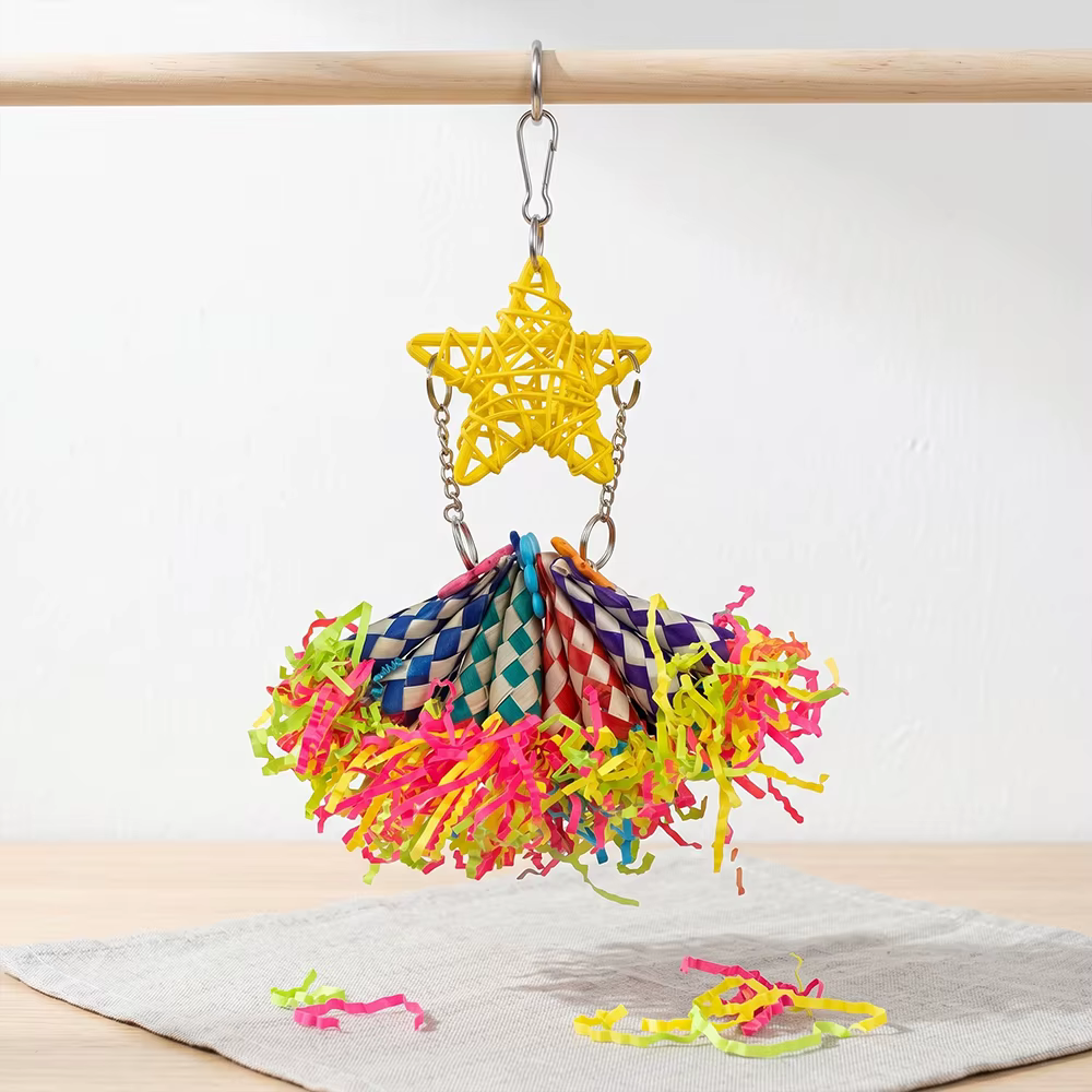 Juguete forrajeo para loros, periquitos y ninfas – Estrella ratán y papel - imagen 5