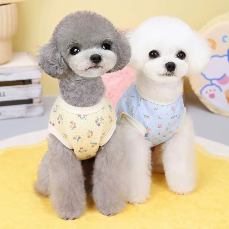 Chaleco floral de verano para perros y gatos – Camiseta ligera - imagen 2