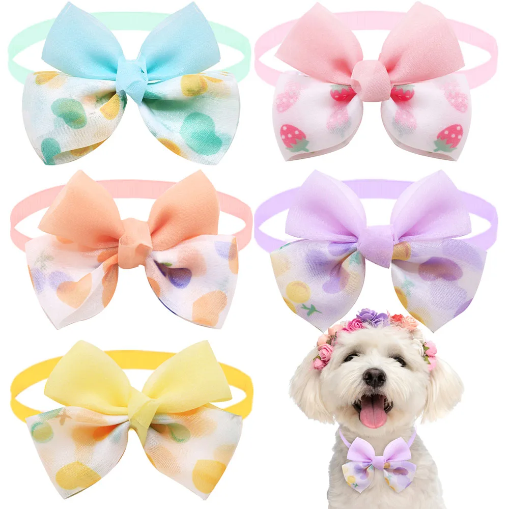 Pajarita para perro en tonos rojos y naranjas