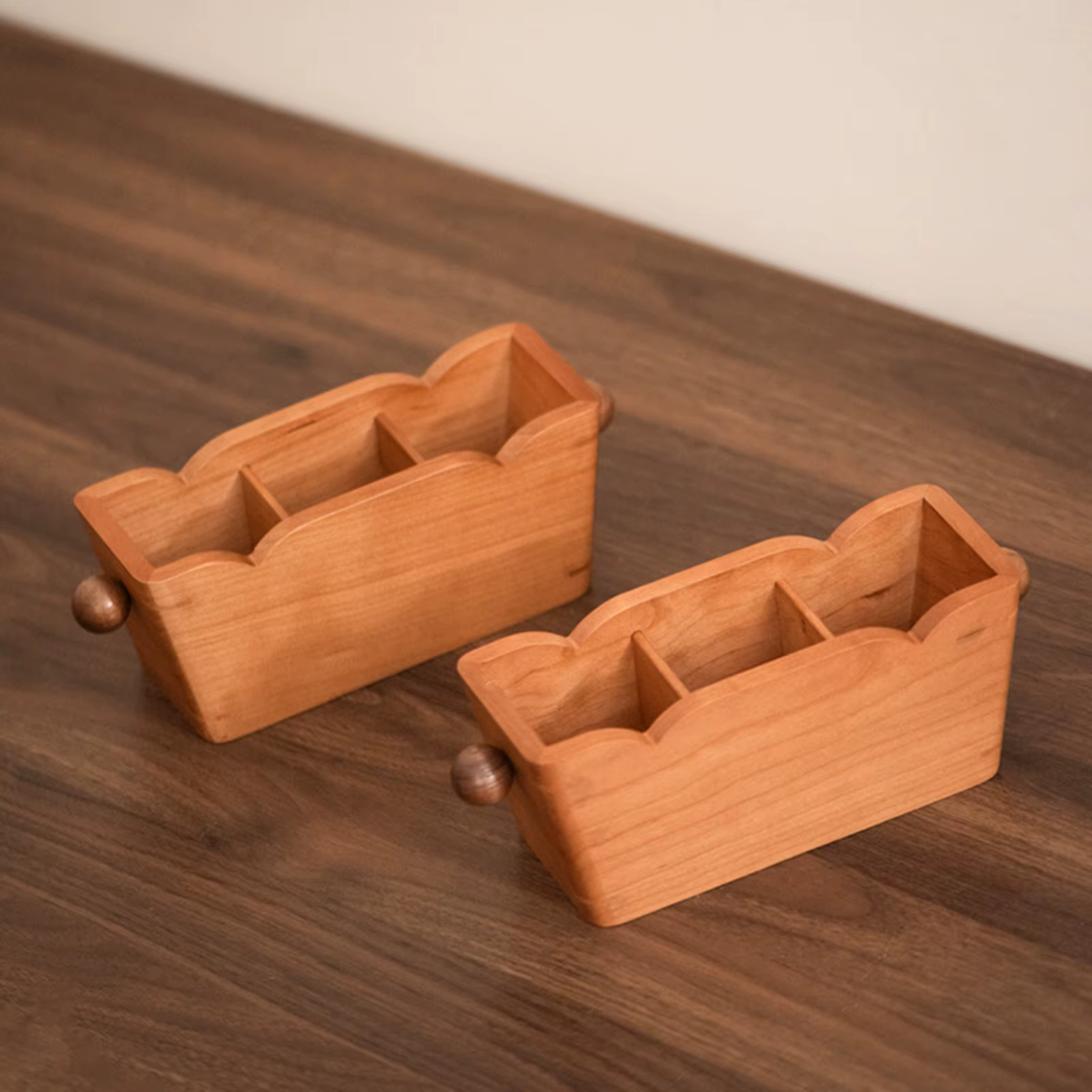 Organizador de Madera para Escritorio – Cajón Compacto con Compartimentos - imagen 3