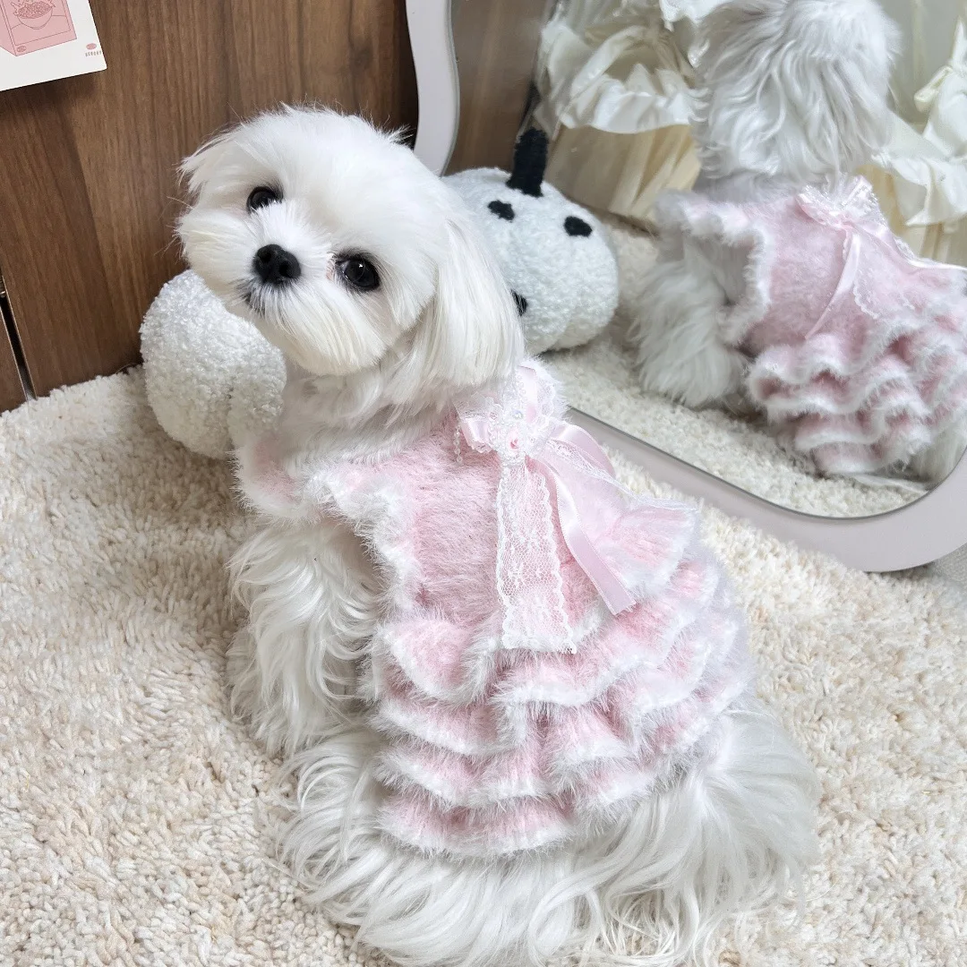 Vestido de punto para mascotas, vista frontal con falda abombada