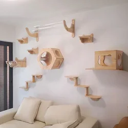 Poste rascador de sisal con hamaca y plataforma escalonada para gatos