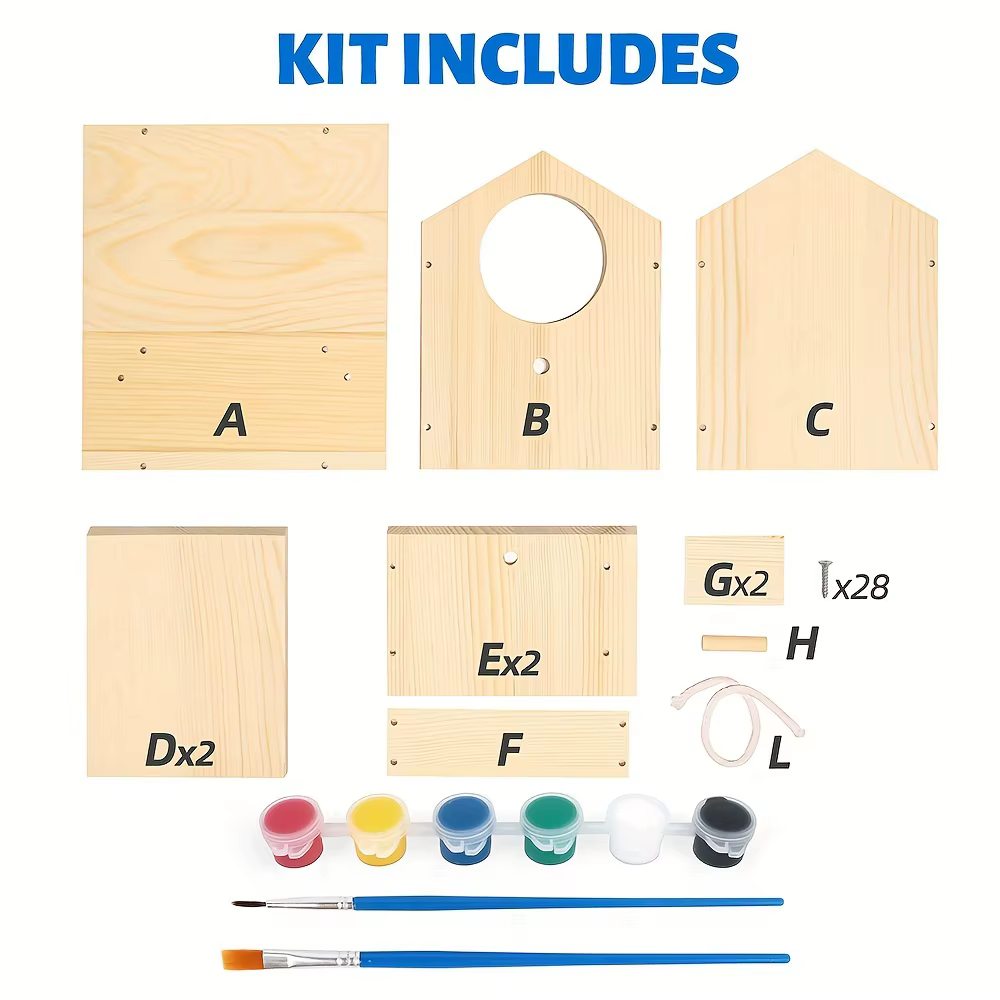Casa para pájaros de madera con pinturas y pinceles