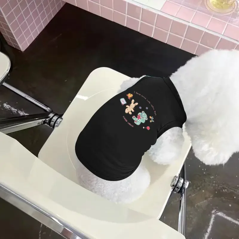 Mascota luciendo la camiseta