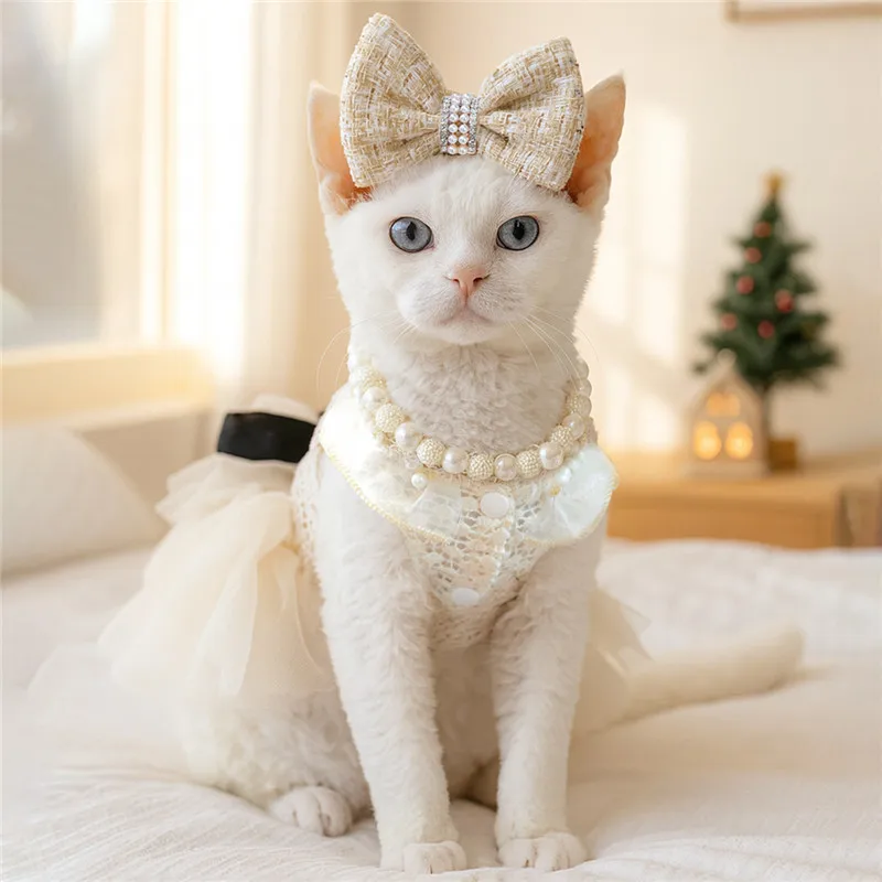 Bandana elegante para gatos y perros pequeños con cuentas y pinza - imagen 4