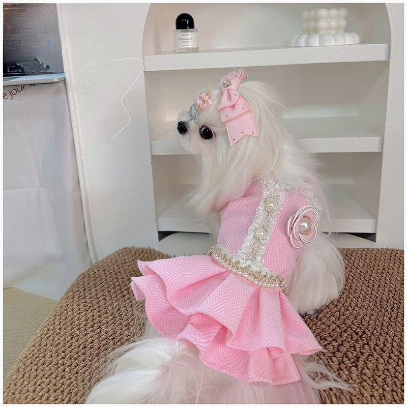 Vestido rosa de flores para perros y gatos – de felpa cálida - imagen 4