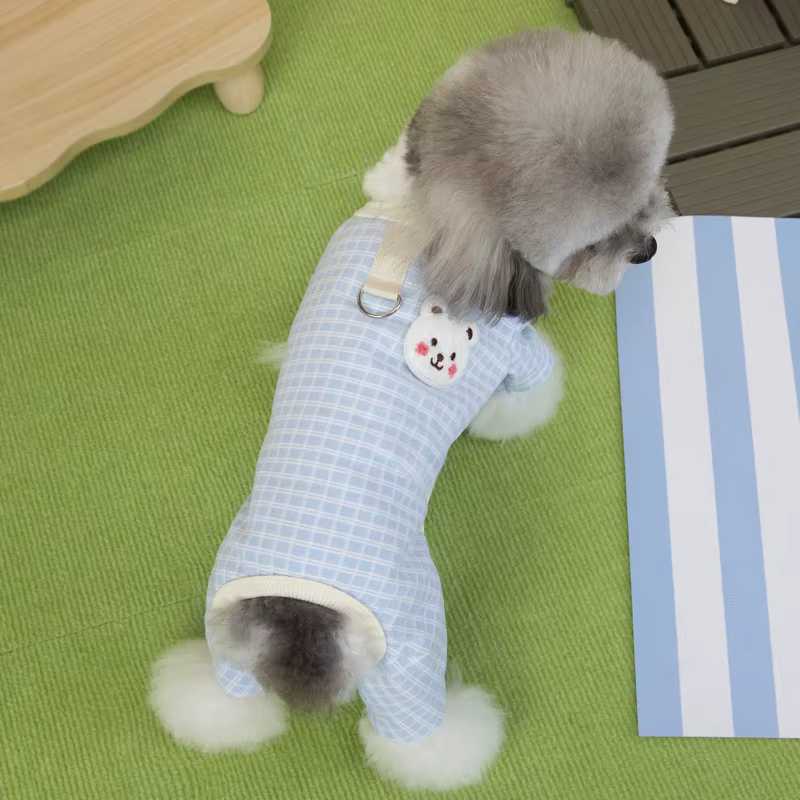 Mono a cuadros para perro y gato con parche de oso - imagen 4