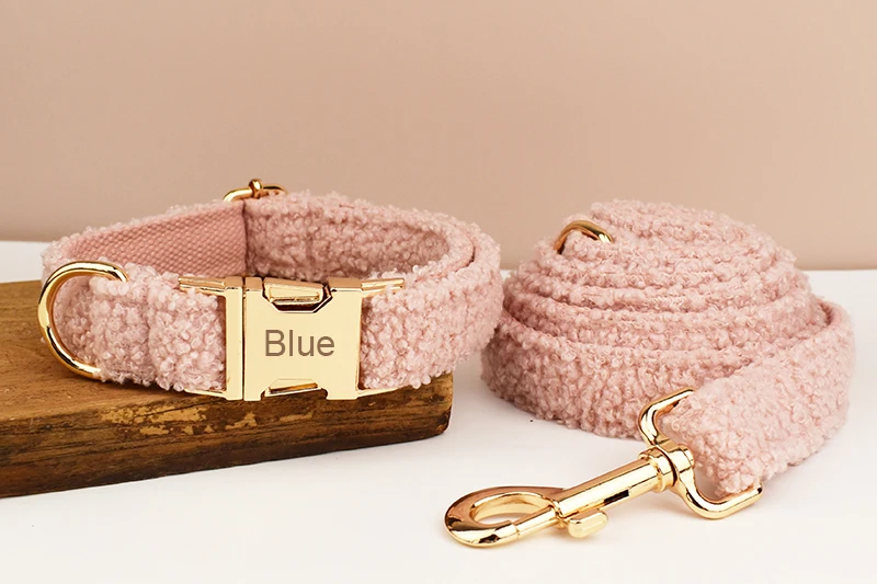 Set de accesorios tejidos para perro