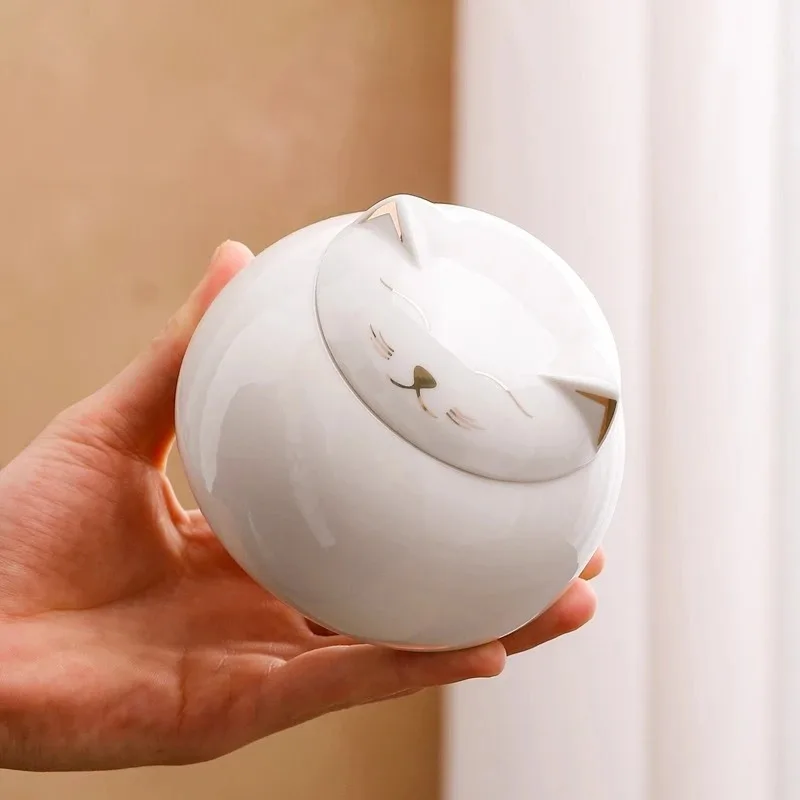 Interiores con urna – detalle