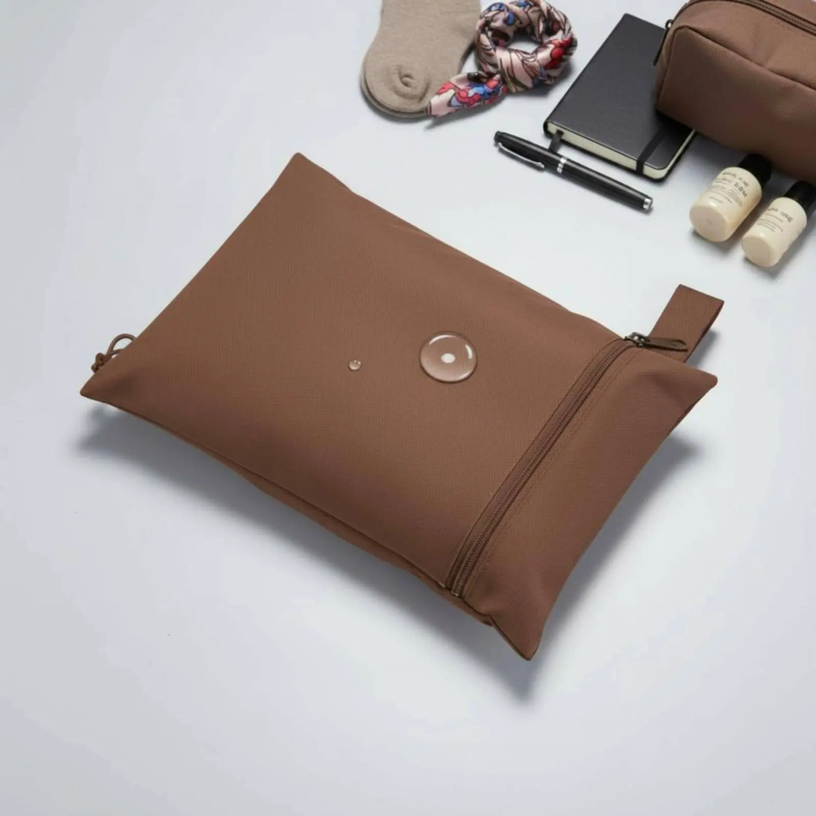 Bolsa impermeable con cremallera para accesorios de gatos y perros - imagen 2