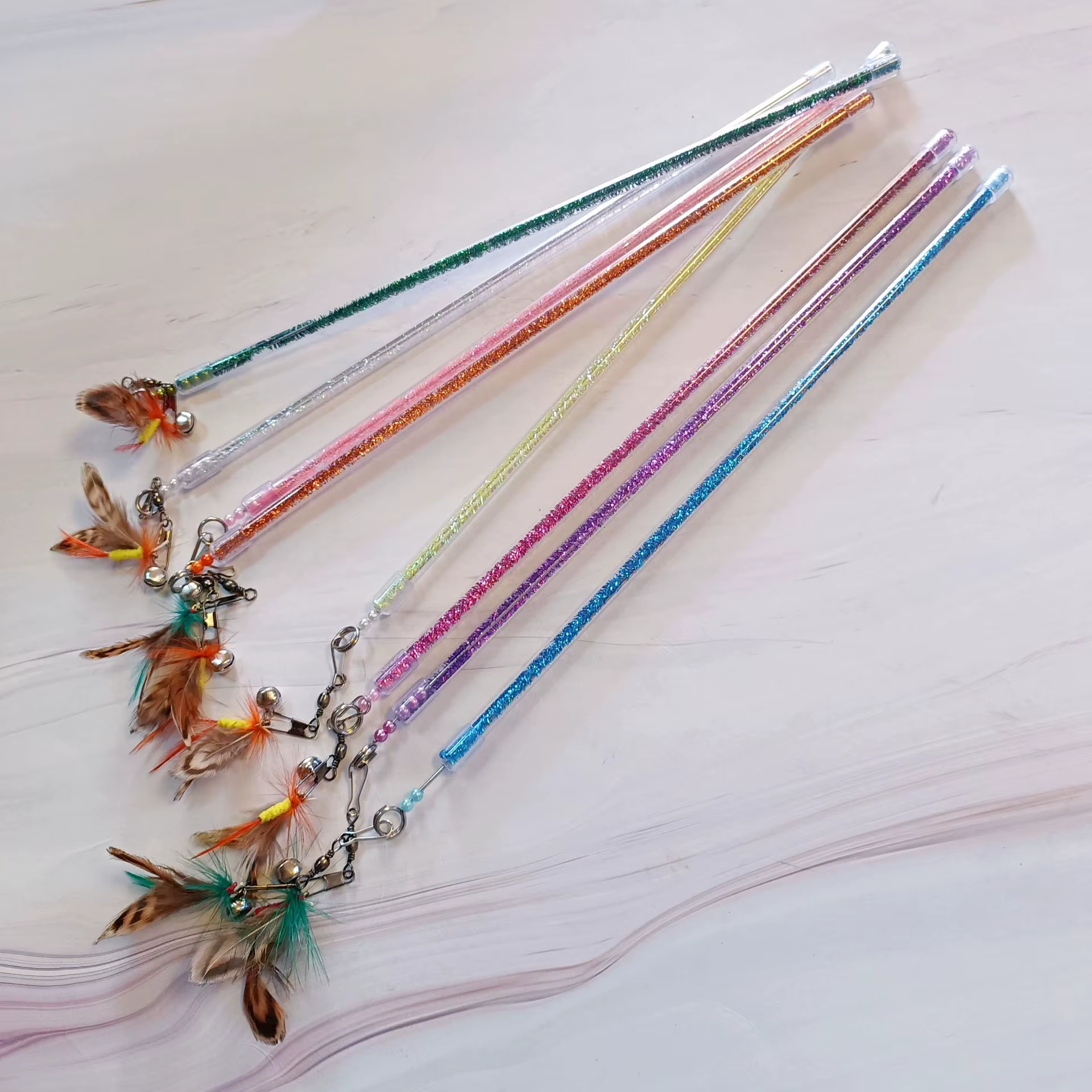 Set de juguetes interactivos para gatos con plumas y simulación de insectos - imagen 2