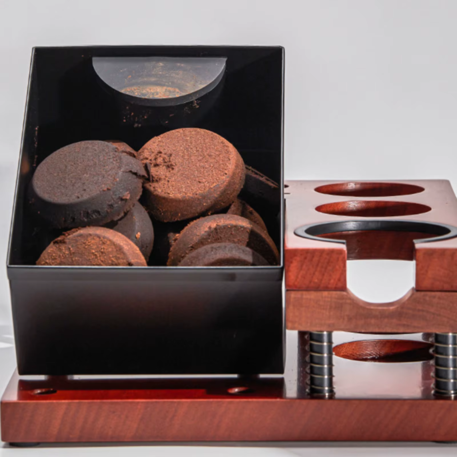 Soporte para tamper de espresso con resorte y múltiples orificios - imagen 4