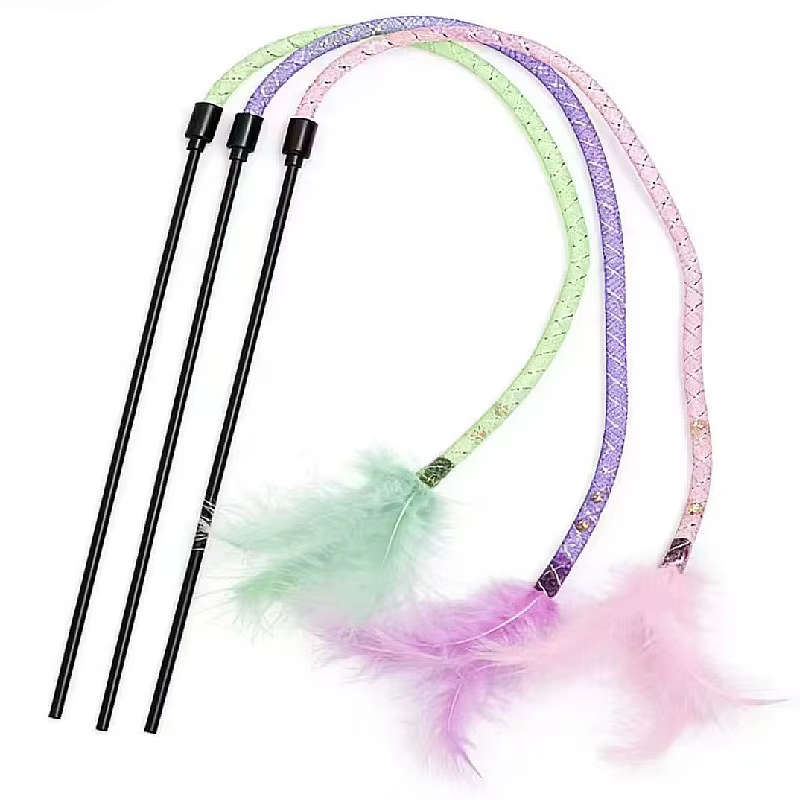 Juguete interactivo para gatos con plumas y campana - imagen 3