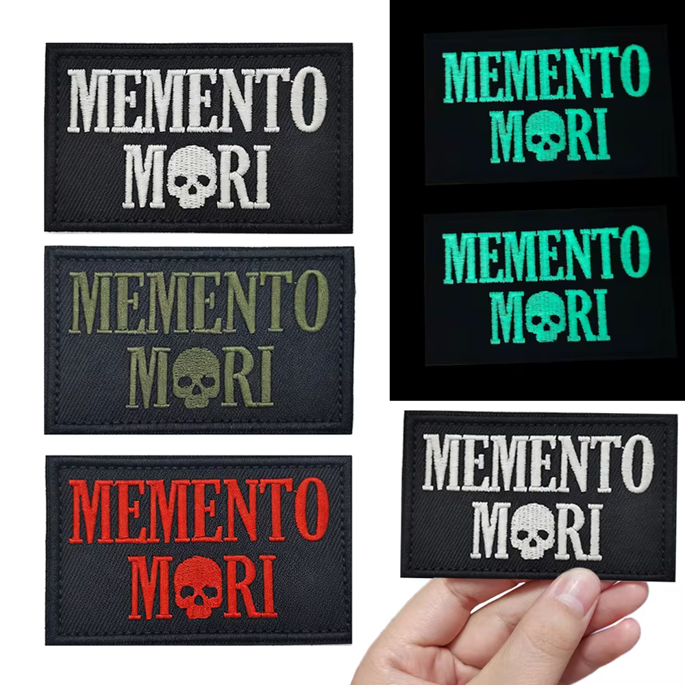 Parche táctico bordado Memento Mori – Insignia calavera con cierre velcro - imagen 4