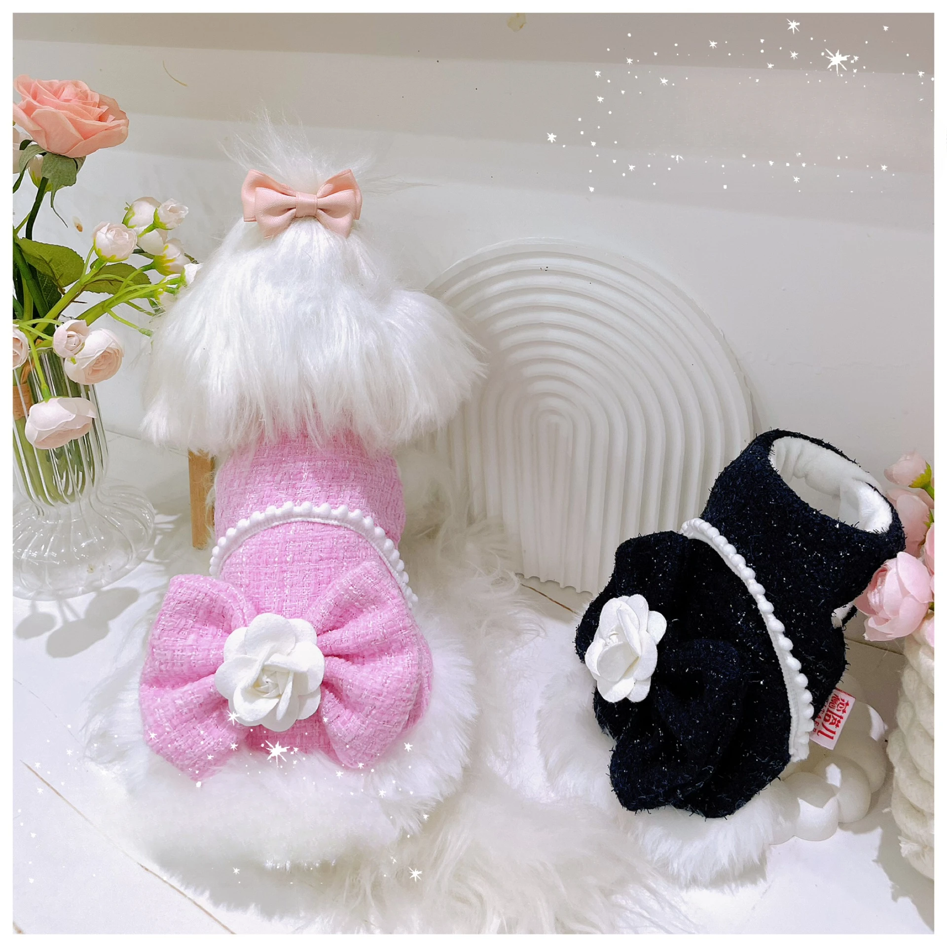 Vestido con lazo para mascota - vista frontal