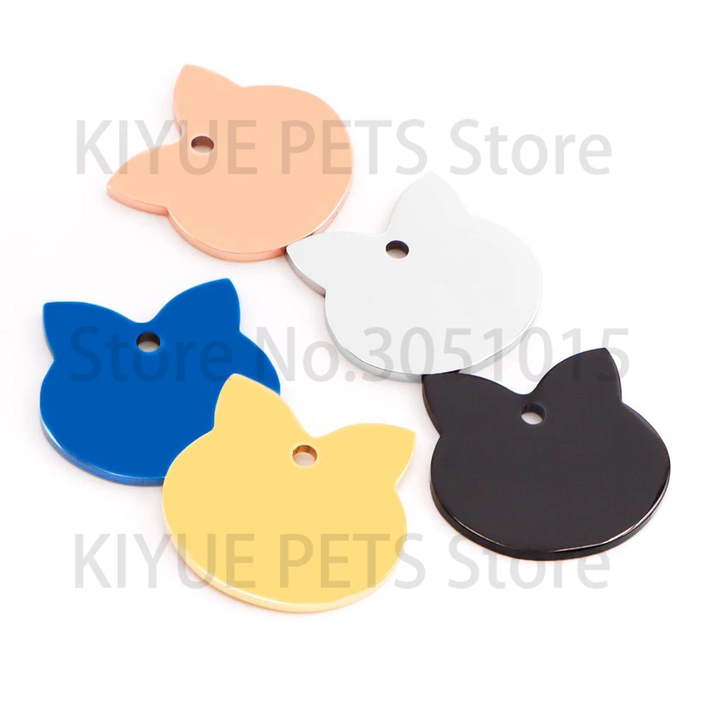 Detalle de la forma de cabeza de gato con orejas puntiagudas
