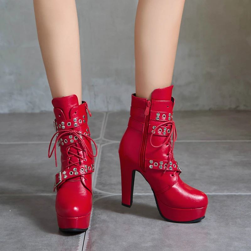 Botines amarillos con plataforma
