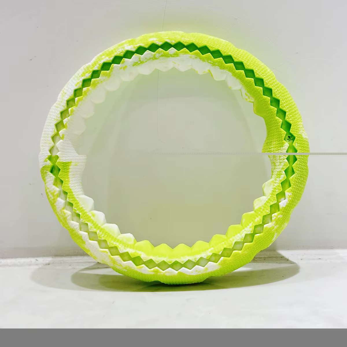 Anillo de goma para masticar resistente, ideal para perros - imagen 3
