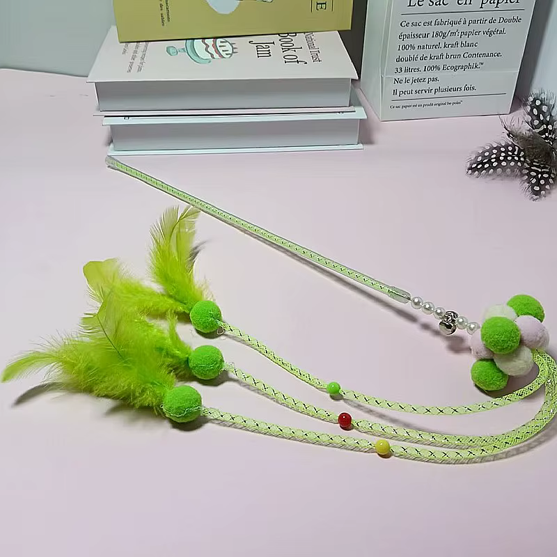 Varita de plumas interactiva para gatos – Juguete estimulante con bola y borlas - imagen 2
