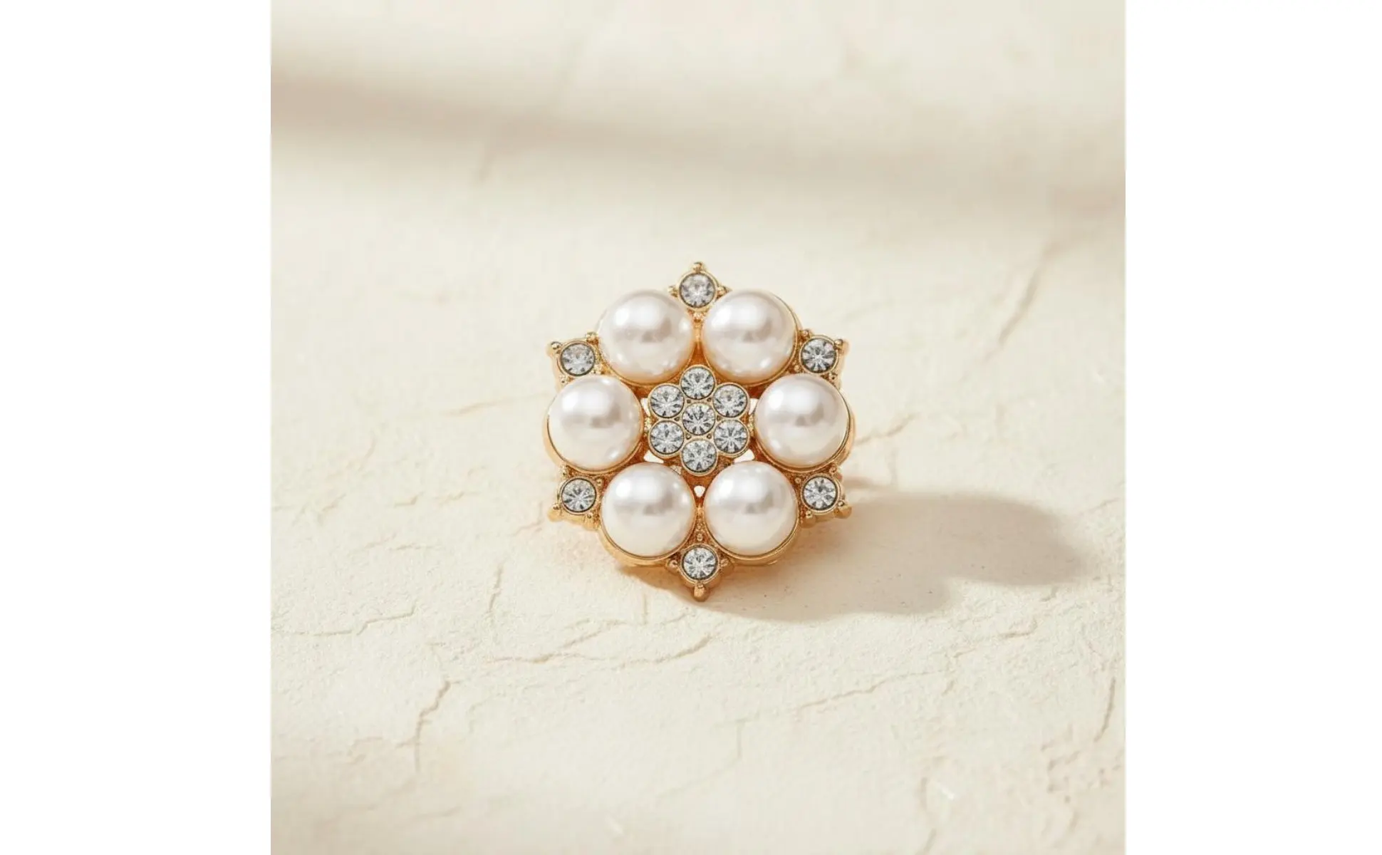 Flor de cristal con acabado brillante para coser