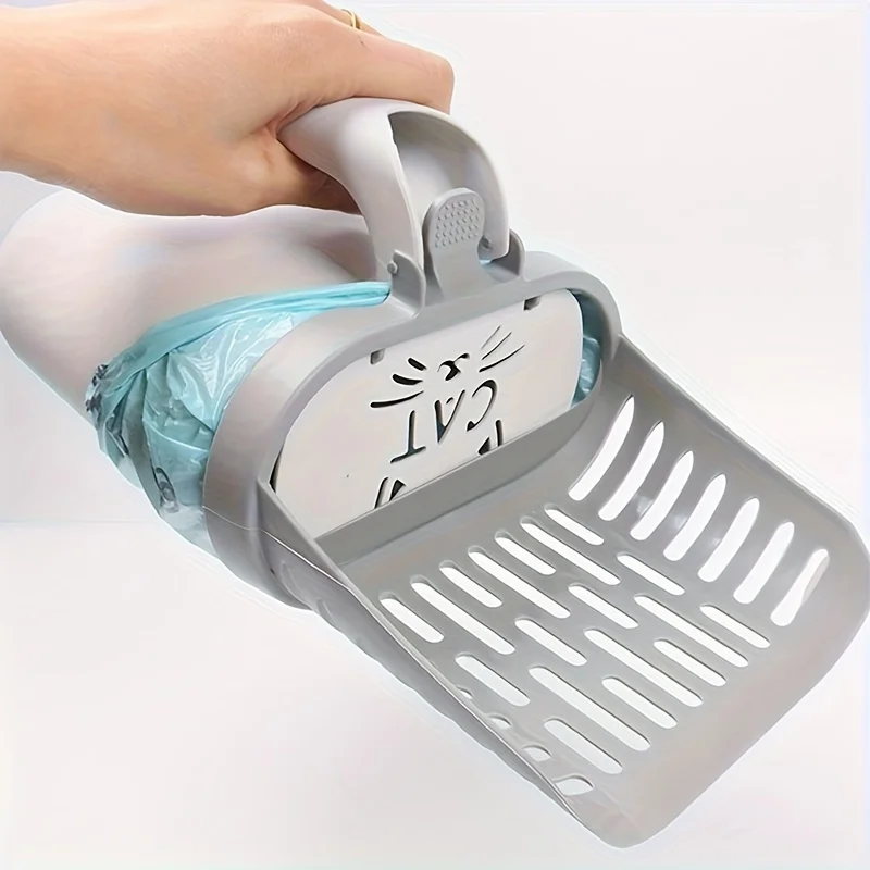 Pala para arena con dispenser de bolsas en uso