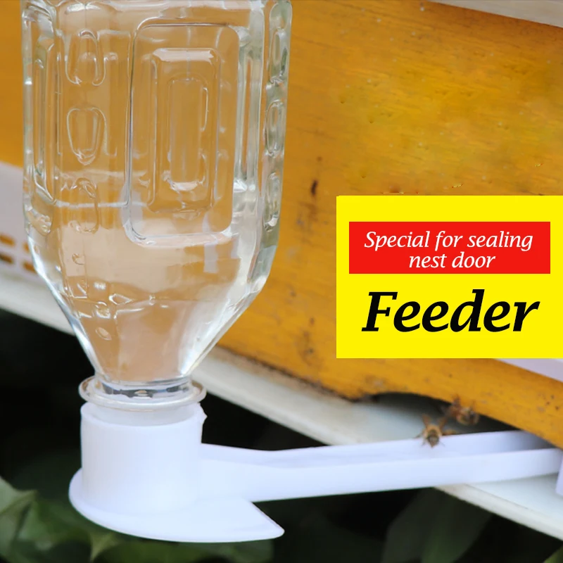 Alimentador de abejas instalado en colmena