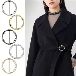 Pinzas y broches de ropa metálicos para gatos y perros