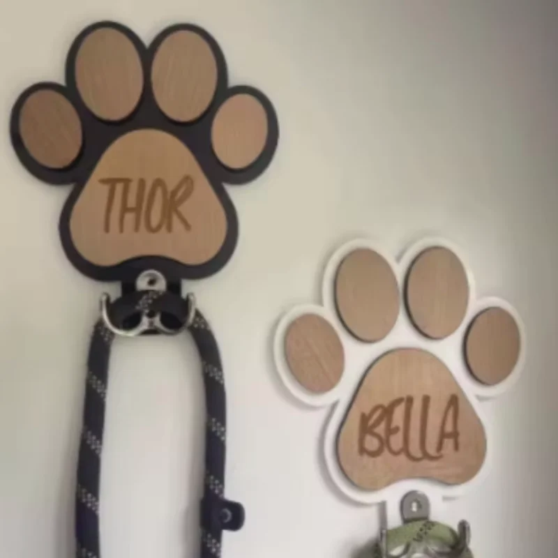 Colgador de madera con diseño de huella de pata y garra