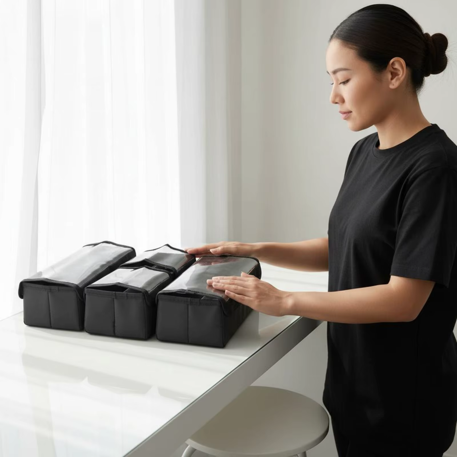 Organizador impermeable con tapa transparente para gato y perro