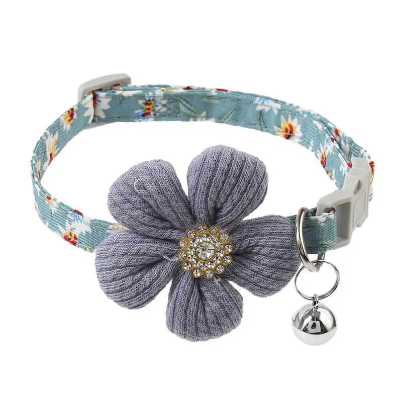 Pañuelo bandana floral ajustable para perro y gato con seguridad - imagen 2
