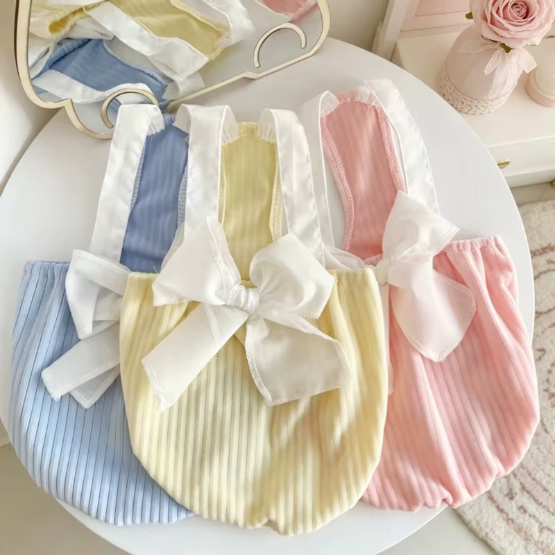 Vestido de verano con lazo para perros y gatos pequeños