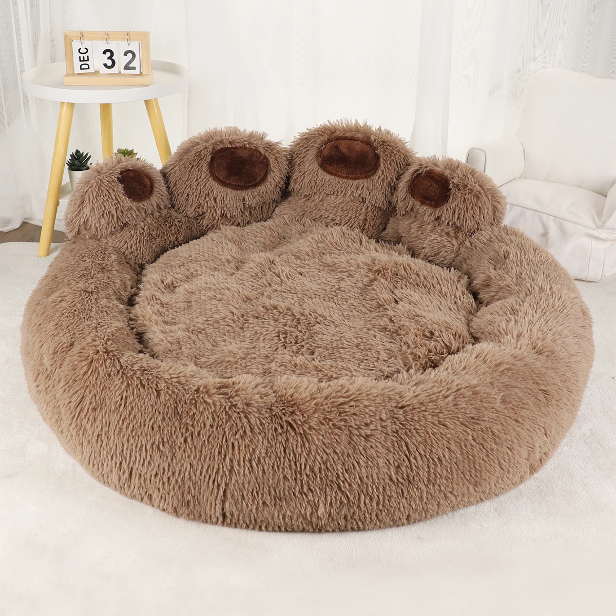 Cama instalada en el espacio de descanso del perro