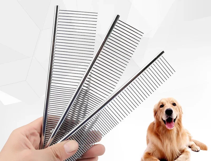 Peineal en uso con mascota de pelo largo