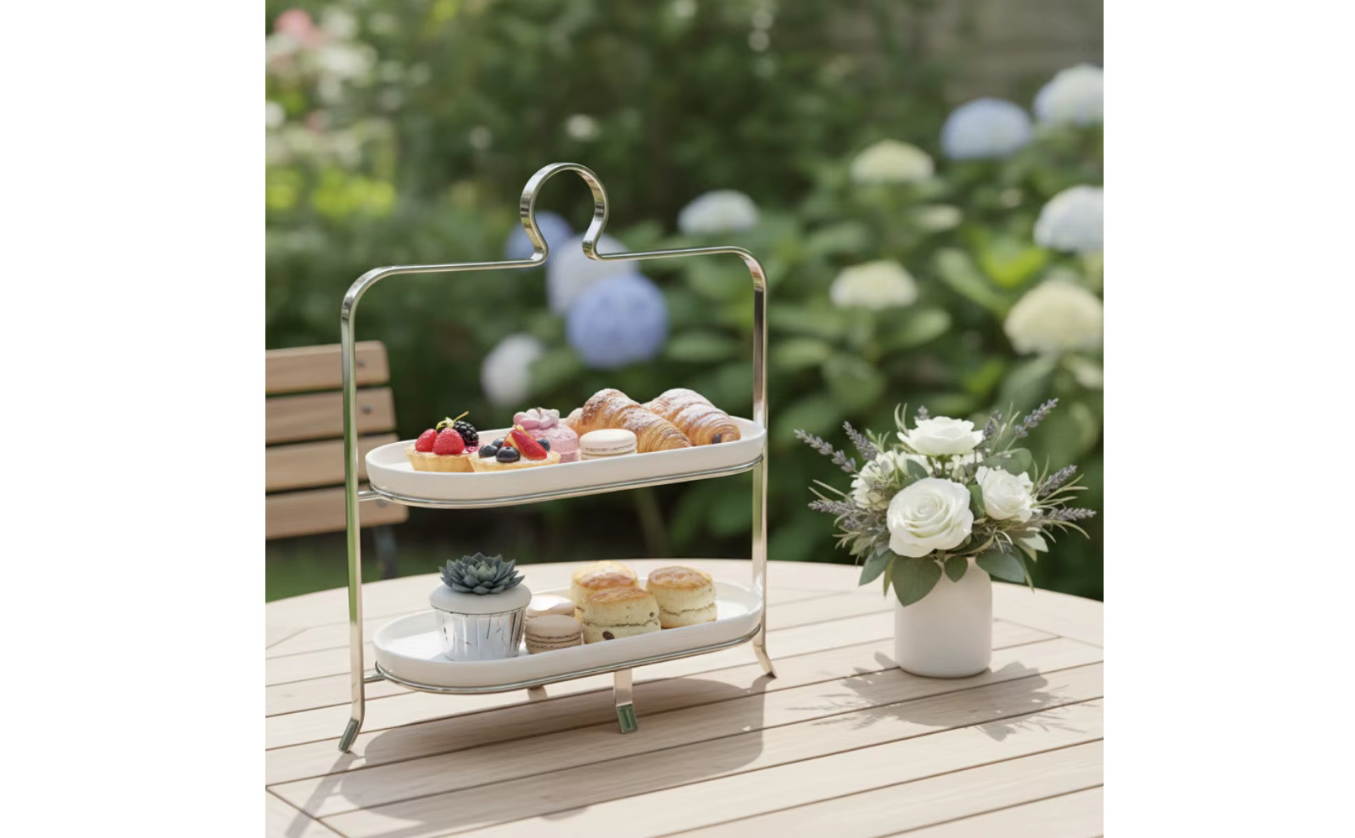 Soporte para Postres - Detalle del acabado metálico pulido