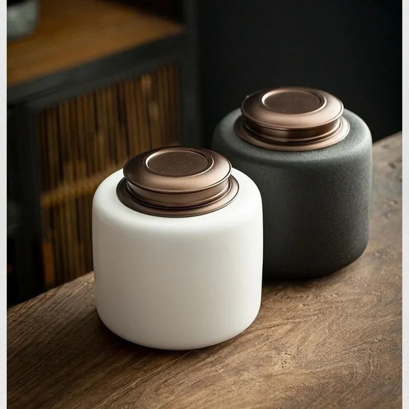 Vista lateral de la urna mostrando las proporciones