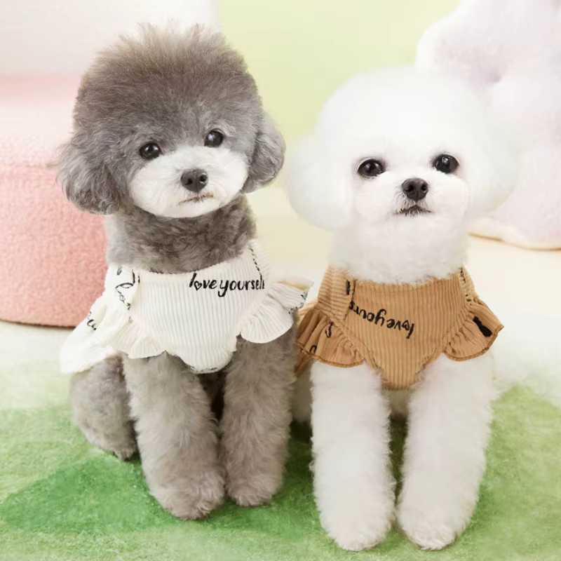 Vestido con mangas abullonadas para perro y gato – Ropa con estampado para mascotas - imagen 3