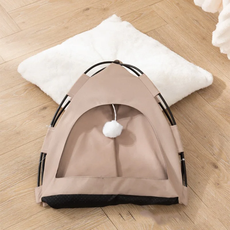 Casa para mascotas en color beige con hewanimal dentro