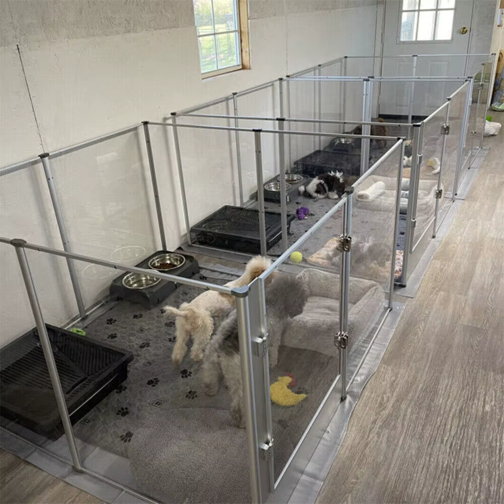 Corral acrílico para perros y cachorros con almohadilla