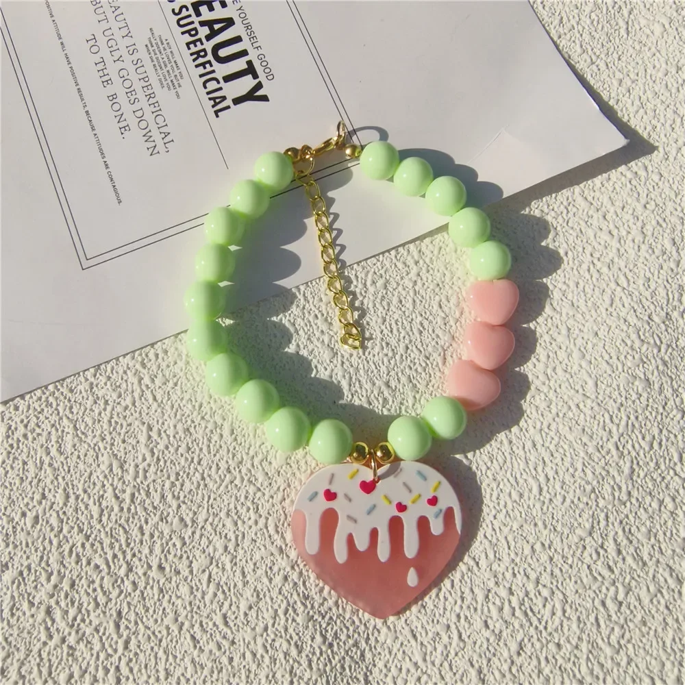 Collar de perlas en uso