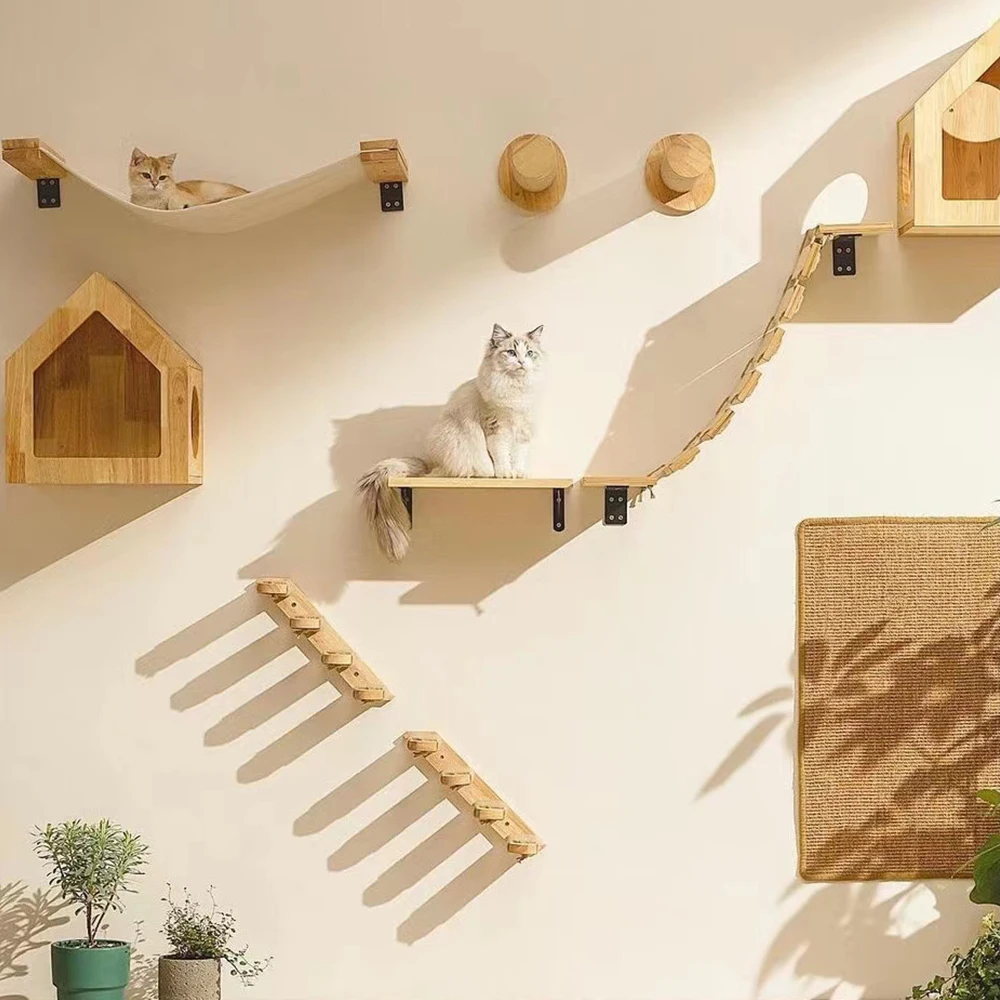 Estructura de madera del centro de actividades para gatos