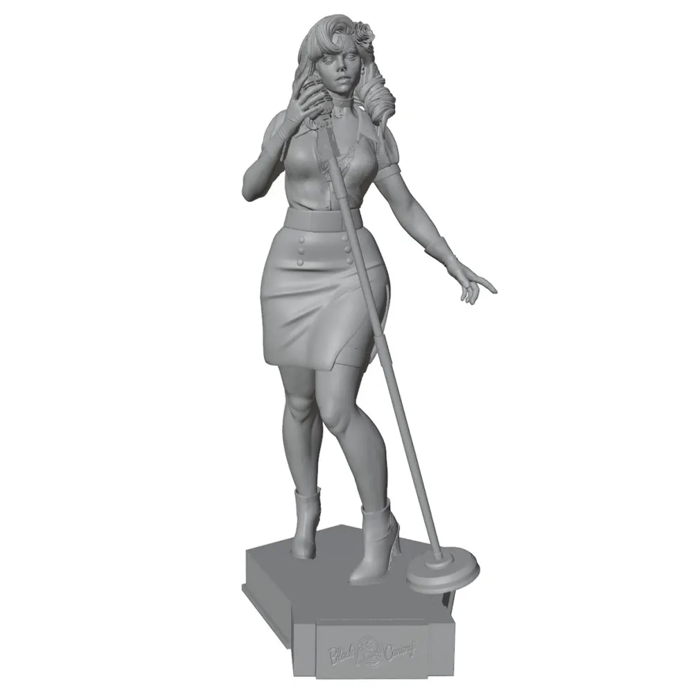 Figura en resina sin pintar mostrando detalles del rostro y vestimenta