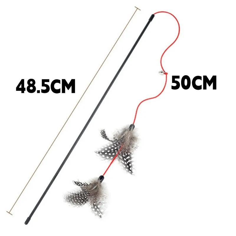 Juguete de plumas doble con campana en uso