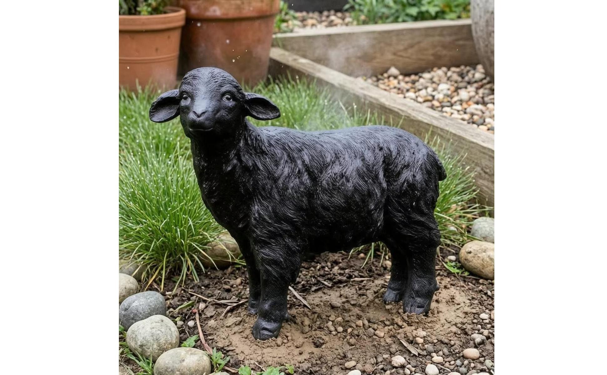 Sculpture de mouton de jardin en fibre de verre renforcée