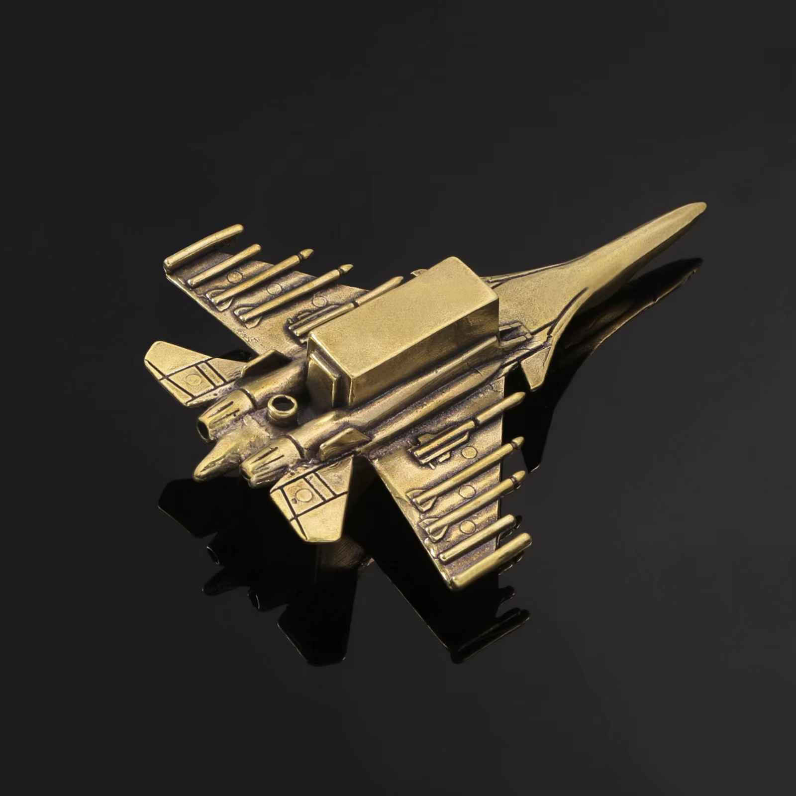 Figura decorativa latón vintage con forma de avión para gatos y perros