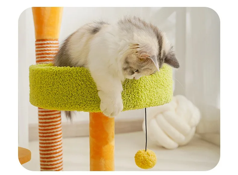 Torre de escalada para gatos con varios niveles