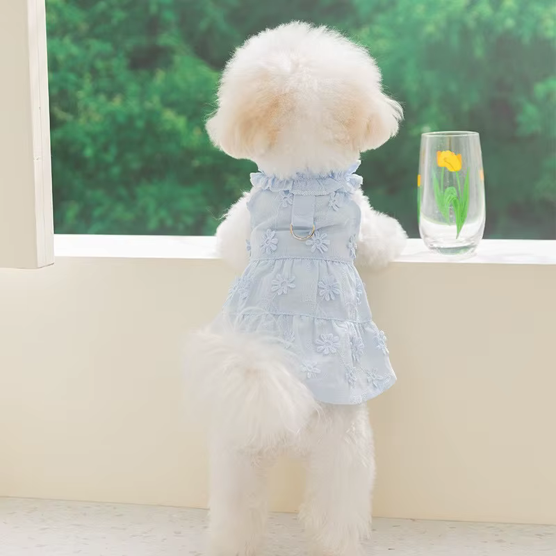 Vestido floral transpirable para perros – Chihuahua y Bulldog Francés